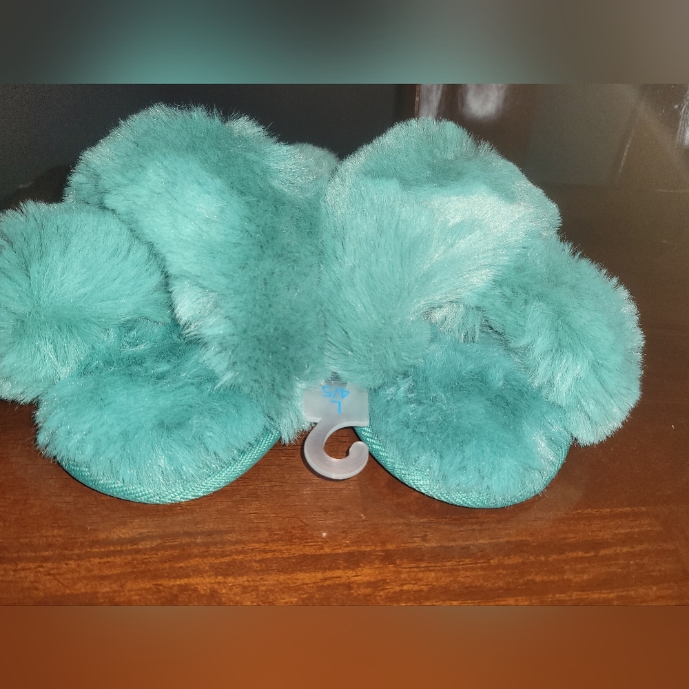 Girls' Brooklyn Slide Fuzzy Slippers Turquoise Green - Cat & Jack - SIZE L 4/5